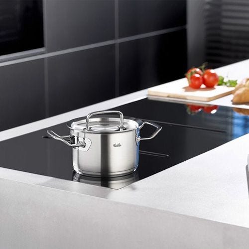 Fissler_original-profi_collection_Kochtopf_16cm_084-128-16-0000_Mood.jpg