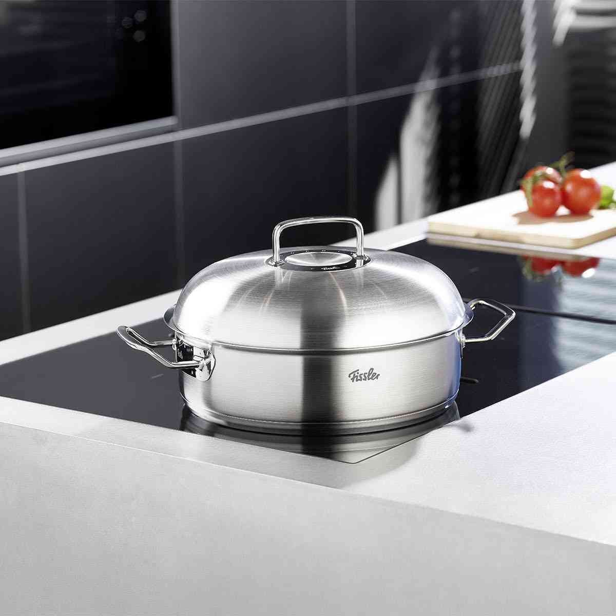 Fissler_original_profi_collection_Braeter_mit_Hochraumdeckel_28cm_084-588-28-0000_Mood
