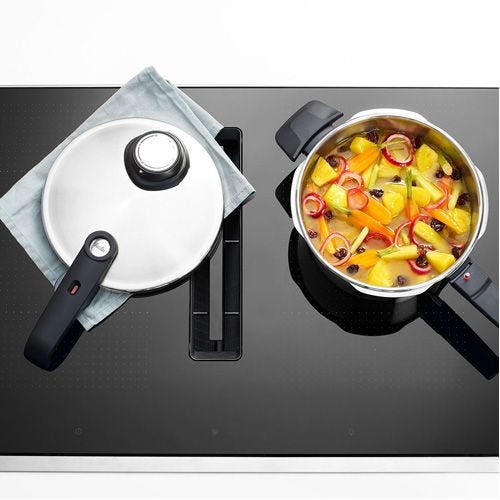 Fissler_vitavit_premium_Schnellkochtopf_4_5L_622-412-04-0700_Mood2