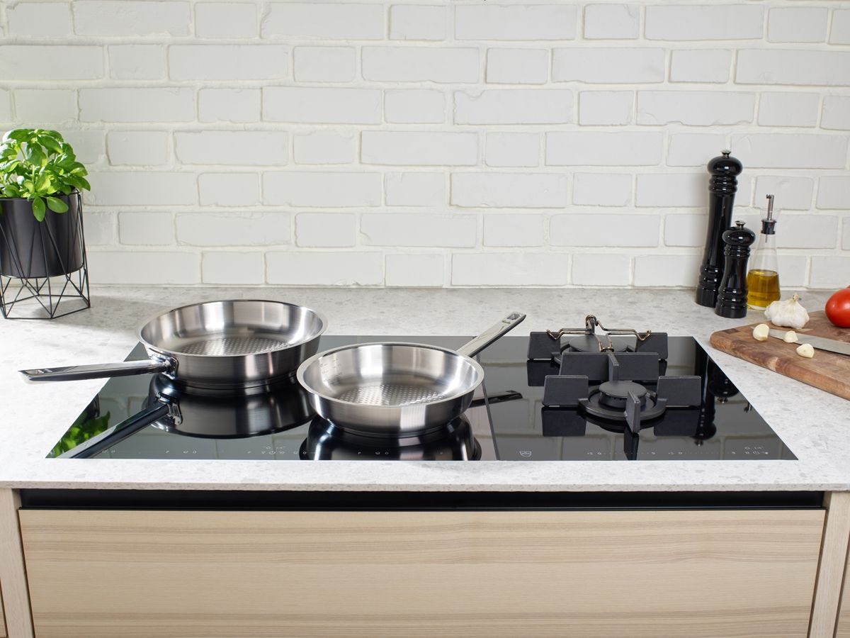 OPC_Pan_Novo_Family_Shot